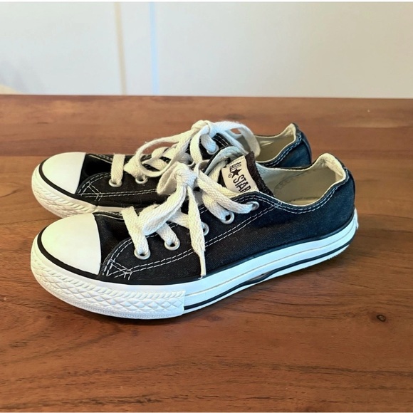 Converse Other - Kids Converse Chuck Taylor All Star Canvas Low Top Black Sneakers Shoes Size 1